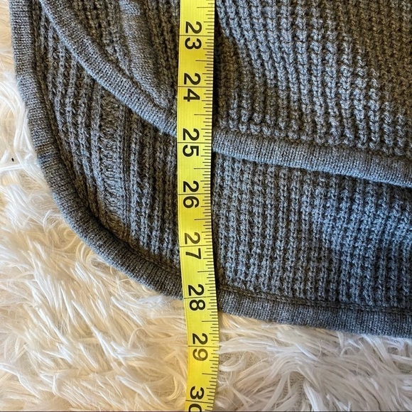 UGG Cowl Neck “Shelby” Sweater. Size Small - Picture 9 of 9
